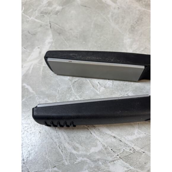 Revlon Ceramic Hair Flat Iron Ultra Straight Quick Smooth Straightening RVST2043 - Picture 5 of 6